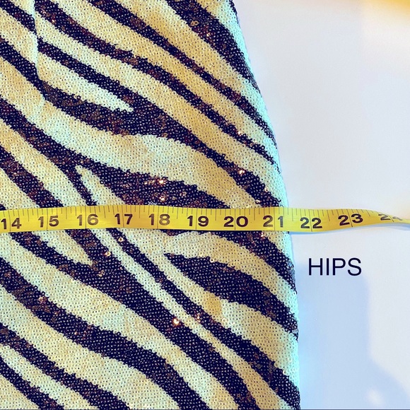 GUESS | Glow In The Dark Dress - Picture 9 of 14